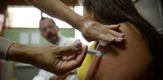 Baixa cobertura vacinal contra HPV favorece casos de câncer hpv
