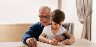 Paraná deve ter mais idosos que crianças em 2028 crianças Paraná