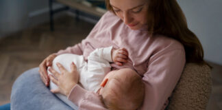 Cuidados na gestação e amamentação favorecem saúde da mãe e do bebê amamentação