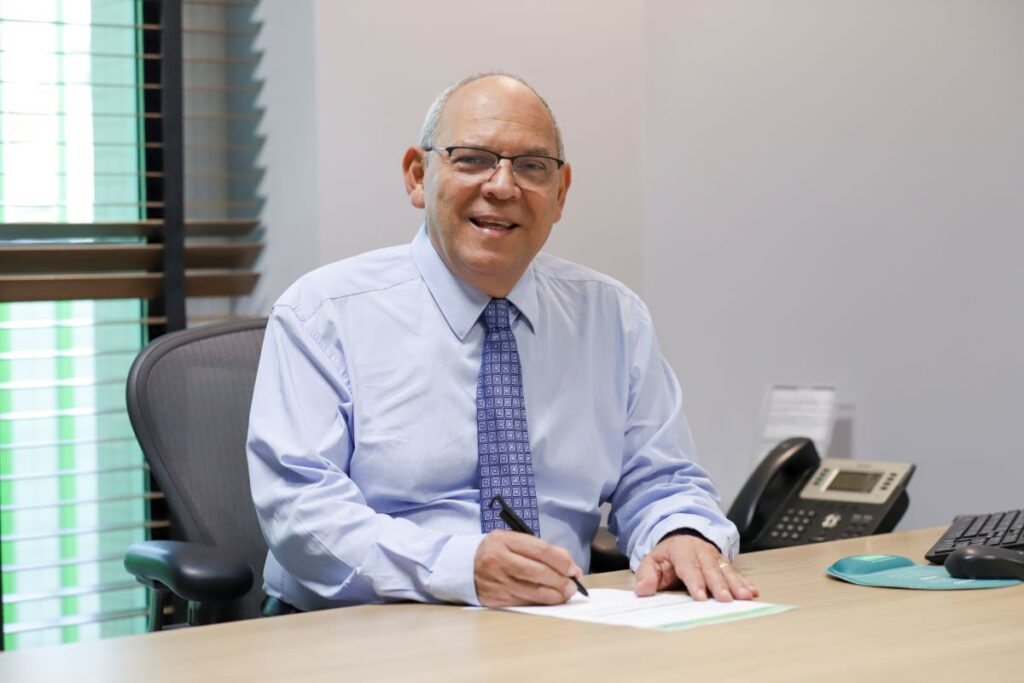 Dr. Omar - artigo ultima pagina