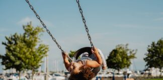 Brincar é coisa séria: como aproveitar melhor o tempo com seus filhos Como e por que brincar com seus filhos