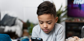 Celular para crianças: qual é o equilíbrio e como auxiliar seus filhos a encontrá-lo Celular para crianças