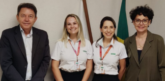 Unimed e Procon de Cascavel firmam parceria para estimular uso da ouvidoria da cooperativa FOTO PARCERIA OUVIDORIA E PROCON DE CASCAVEL