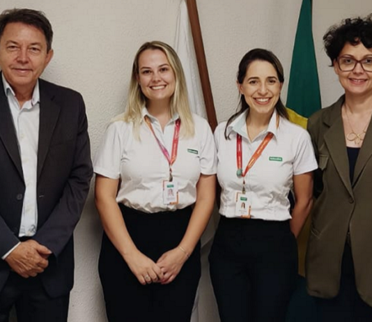 Unimed e Procon de Cascavel firmam parceria para estimular uso da ouvidoria da cooperativa FOTO PARCERIA OUVIDORIA E PROCON DE CASCAVEL