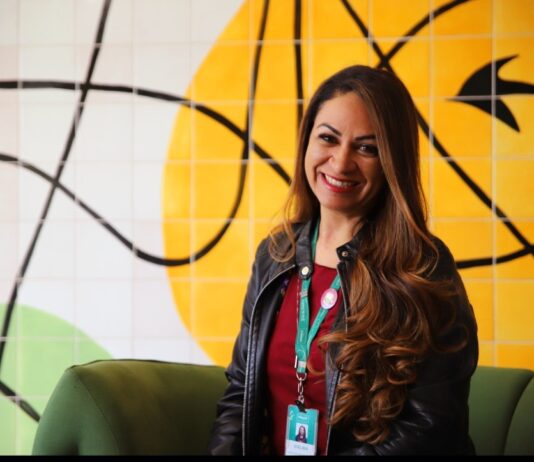 De um futuro melhor para a filha a novos campos profissionais: como a vida de Joelma Gomes foi transformada pela educação Joelma Aparecida Ferreira Gomes