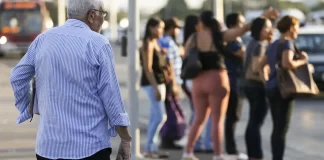 Estudo mostra benefício de exercícios físicos em idosos com câncer idosos exercício