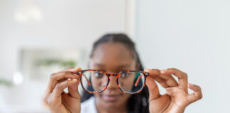 Miopia pode afetar metade da população mundial até 2050, diz OMS miopia