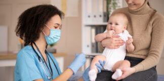 Casos de coqueluche aumentam mais de 500% no Paraná coqueluche