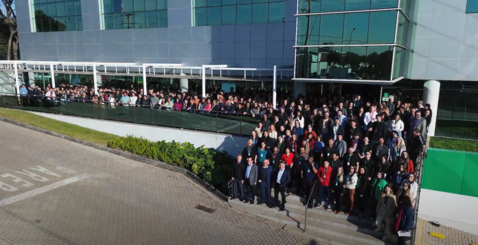 Vídeo celebra 45 anos da Unimed Paraná