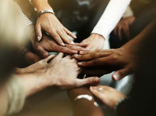 Oportunidade de recomeçar: conheça os relatos das famílias abraçadas pela Unimed Oeste do Paraná recomeçar