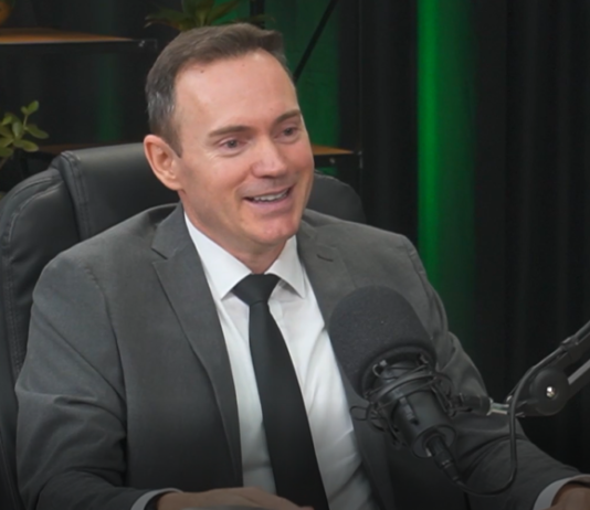 O consumo responsável como aliado da saúde financeira, com Cleomir Kuhnen Consumo responsável e saúde financeira