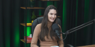 Queda de cabelo: como cuidar dos fios, em vídeo com Laura Beber Queda de cabelo, com a dermatologista Laura Beber