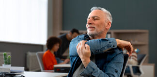 Como melhorar a postura: 6 dicas para aplicar no dia a dia! melhorar a postura