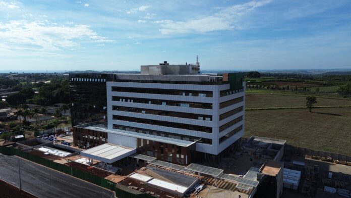 Hospital Unimed Londrina, em construção Hospital Unimed Londrina, em construção