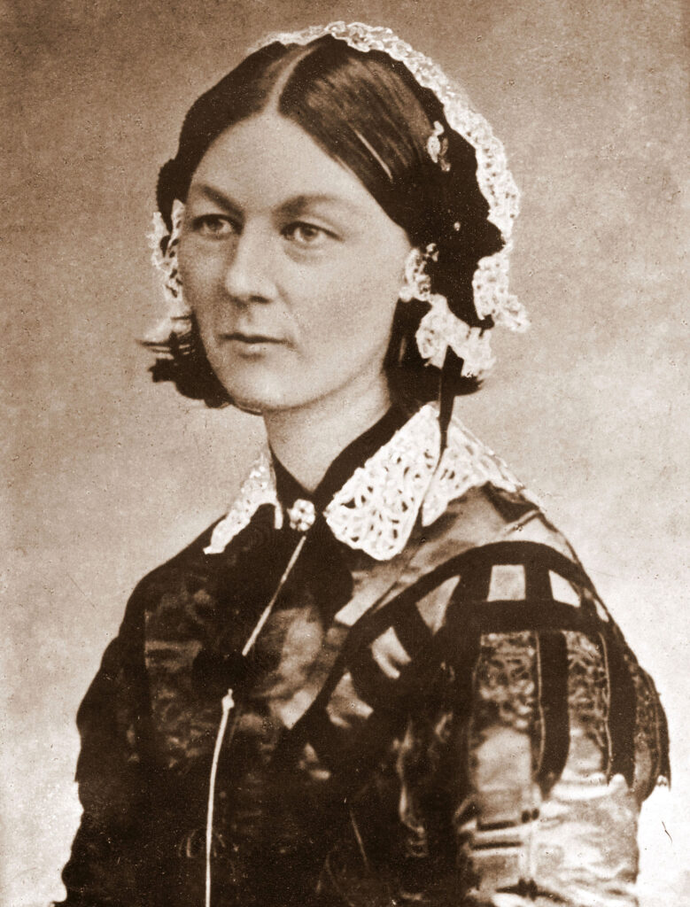 Florence Nightingale mudou a enfermagem com as práticas sanitárias na Guerra da Crimeia