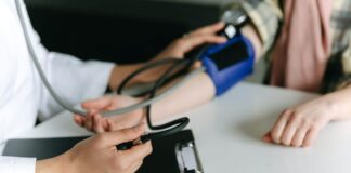 62% dos brasileiros evitam procurar médico mesmo quando precisam, aponta estudo Dificuldade em conseguir atendimento mesmo após a procura também é expressiva