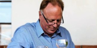 Médico e autor de livros: cooperado da Unimed Londrina transforma palavras em cuidado Entre a medicina e a literatura, cooperado da Unimed Londrina transforma palavras em cuidado