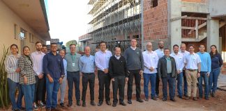 Hospital Regional Unimed: diretores da Coamo e Credicoamo visitam obra em Campo Mourão Hospital regional unimed campo mourão