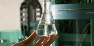 Intoxicação por metanol é diferente do abuso de álcool; veja os sinais metanol