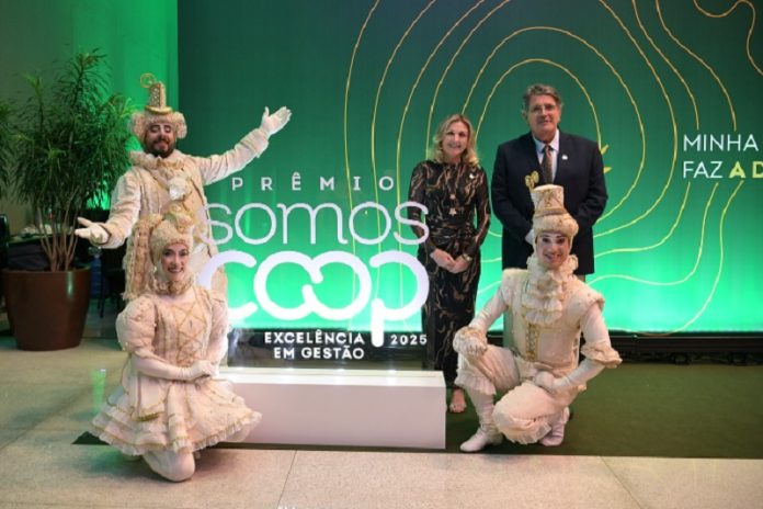 Foto Luciana e Fett premio somoscoop