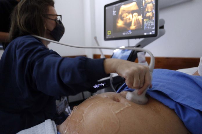 hospital do trabalhador - UTI neonatal - atendimento hospital de crianças prematuras - exame de ecografia gravidez adolescência