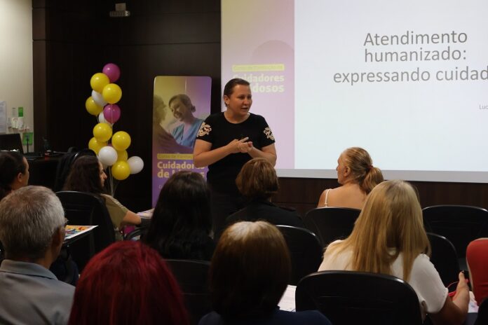 FOTO CURSO CUIDADOR Cuidadores de Idosos