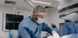 Hospital Regional Unimed Londrina realiza implante inédito de marca-passo sem eletrodo no átrio na América do Sul hospital unimed londrina