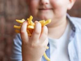 Obesidade em crianças: complicações, tratamento e como buscar ajuda obesidade em crianças