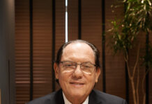 Diretor da Unimed destaca a importância de quando a experiência do cliente se transforma em cultura de cuidado Dr. Durval Francisco dos Santos Filho Diretor de Mercado e Intercâmbio da Unimed Paraná