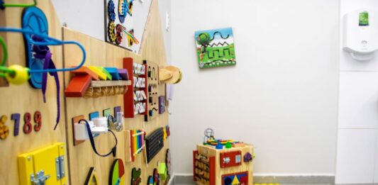 Laboratório Unimed inaugura sala de acolhimento sensorial para pacientes