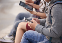 Proibição de celular na escola: quais foram os resultados? proibição de celular na escola