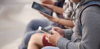 Proibição de celular na escola: quais foram os resultados? proibição de celular na escola