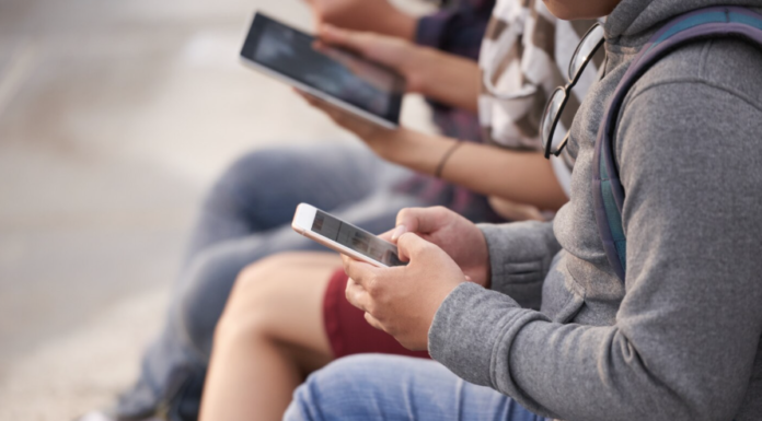 Proibição de celular na escola: quais foram os resultados?