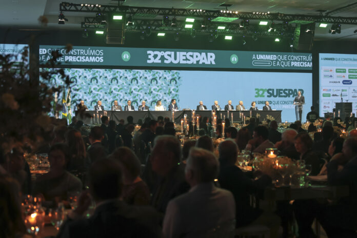 Com maior público da história, 32º Suespar tem início em Foz do Iguaçu