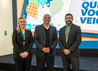 Universidade cooperativa: novo espaço para aprender, compartilhar e transformar Na foto, Priscila Baranek, Antonio de Farias e Fabio Hadid
