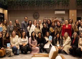 Literatura aproxima cooperadas da Unimed Ponta Grossa Entre livros e elas - foto: Maria Clara Silva Moreira.